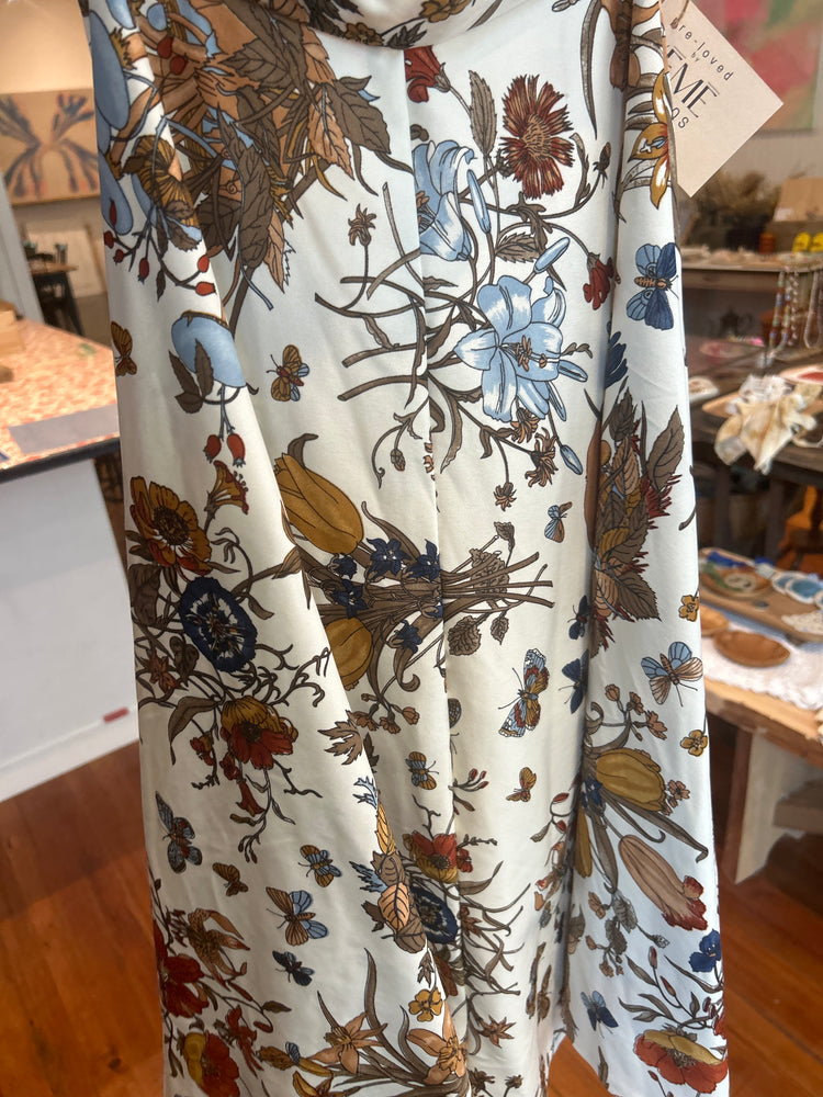White Floral skirt pre loved