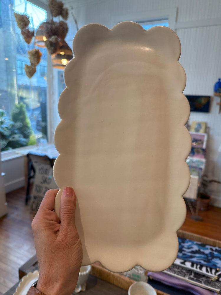 Melissa regtangular scallop large serving pottery plate
