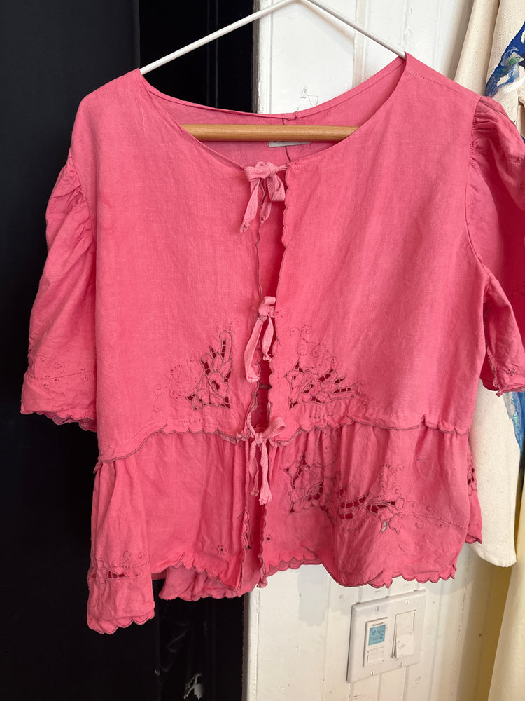 Verona sentimental linen tops made of napkins