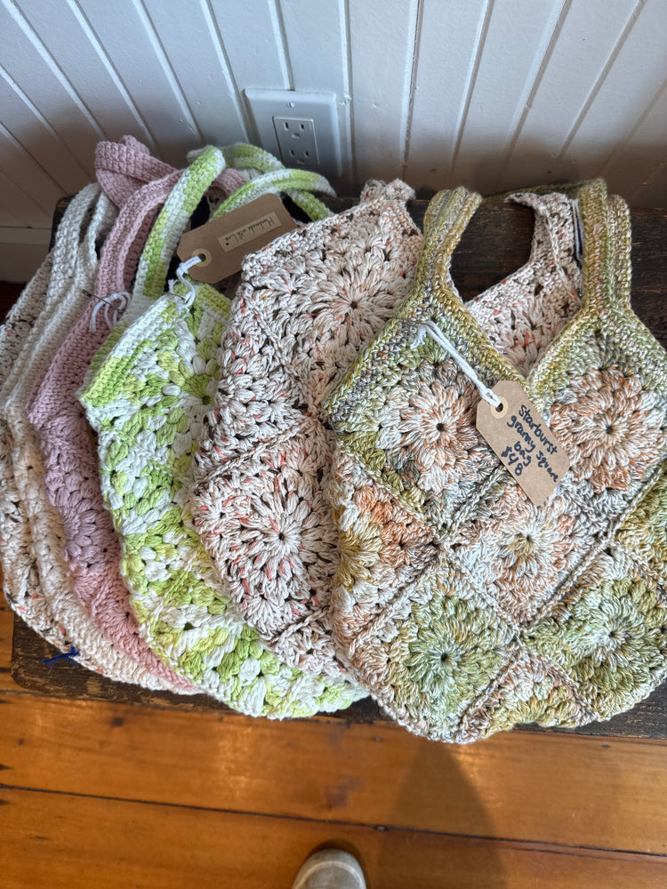 Twins starburst granny square crochet bag