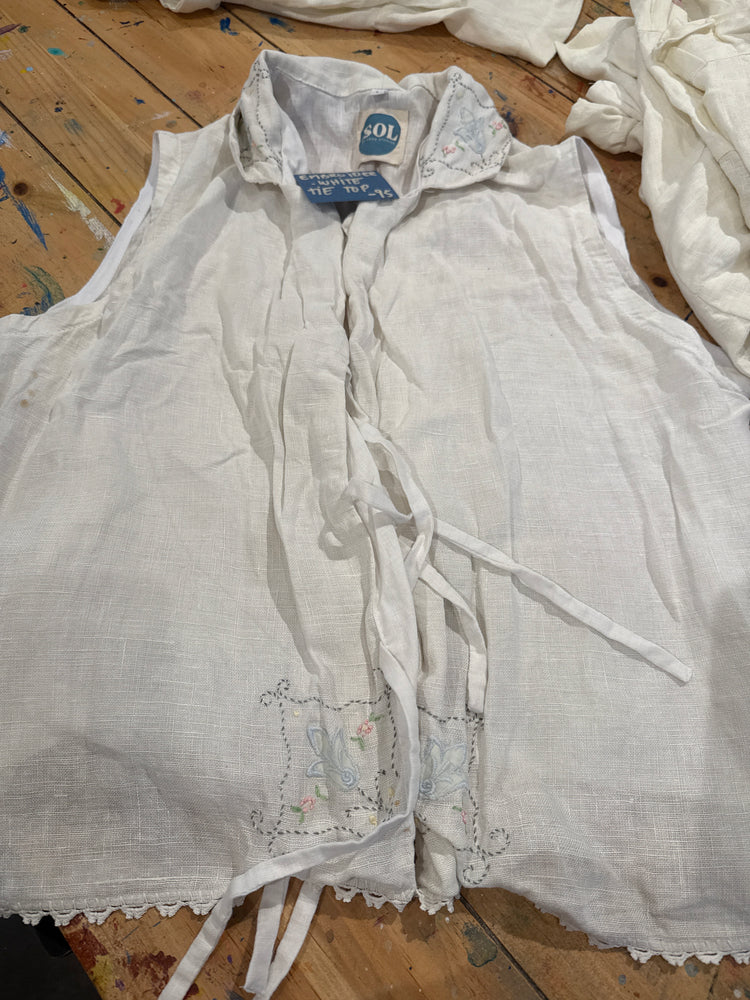 Sol Embroidered white tie top