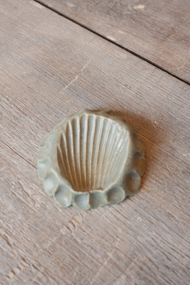 Shell ring holder