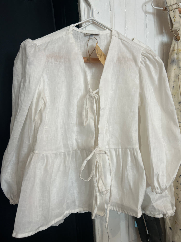 Carmen linen top made in Nicaragua