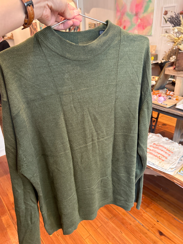 Green sweater preloved