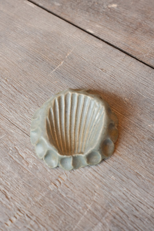 Shell ring holder