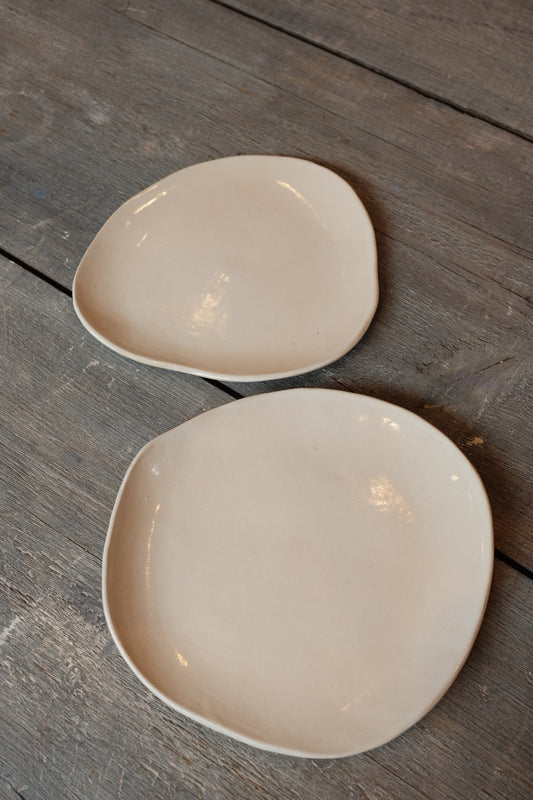 A set of two plates