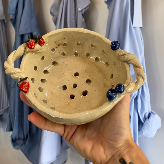 ceramic berry bowl