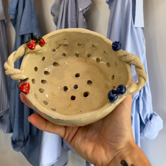 ceramic berry bowl