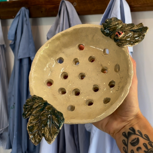 ceramic berry bowl