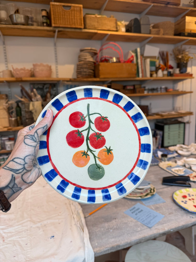 Private Glaze a Ceramic Plate or Platter