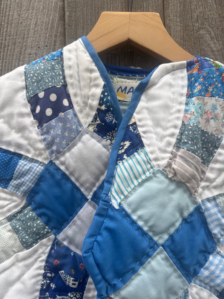 White and blue cozy quilt jacket  made of upcycled wedding ring quilt relaxed fit